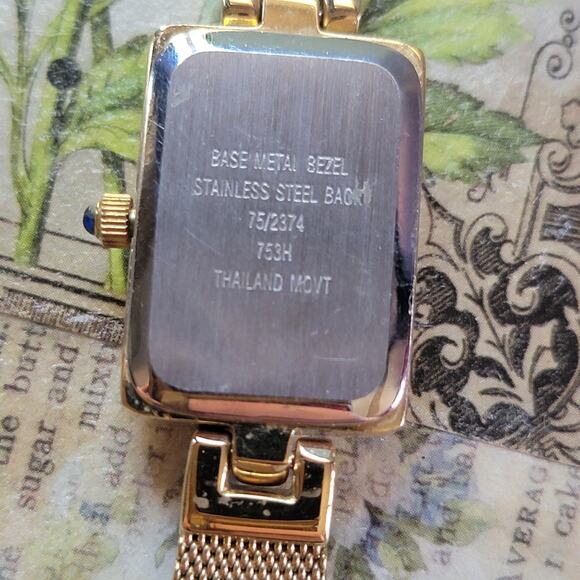 Vintage Watches Armitron Now Diamond Accent Gold Mesh Quartz Watch Womens - Picture 7 of 10